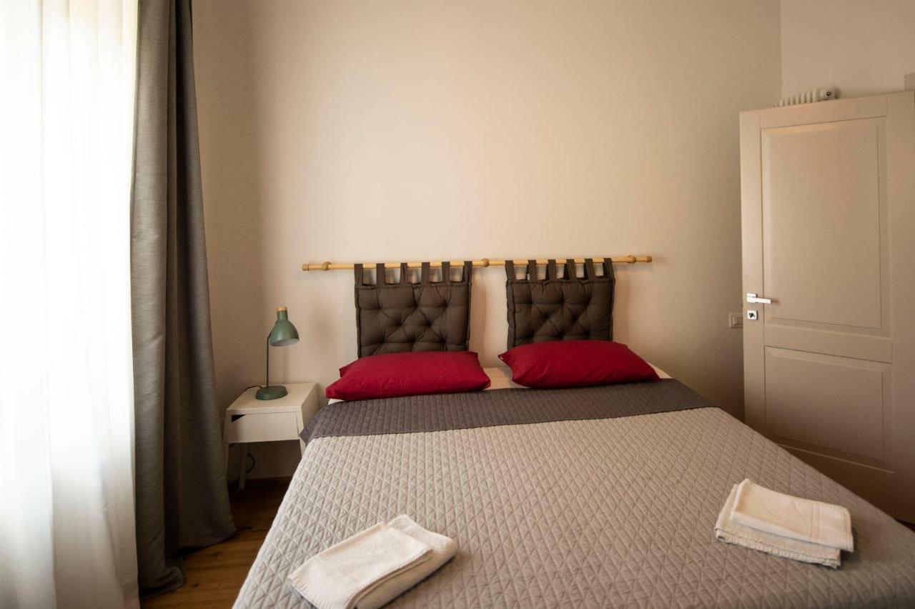 Gualchierina Apartment Прато Екстериор снимка